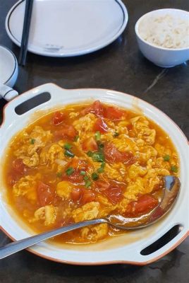   Poulet à la Tangshan: Quel plat chinois réconfortant est-il fait d’une combinaison de saveurs épicées et de textures moelleuses?